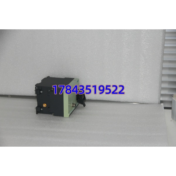 Siemens 6GK5788-1AA60-2AA0 | IEEE 802.11a/b/g 室外型 MIMO 无线模块