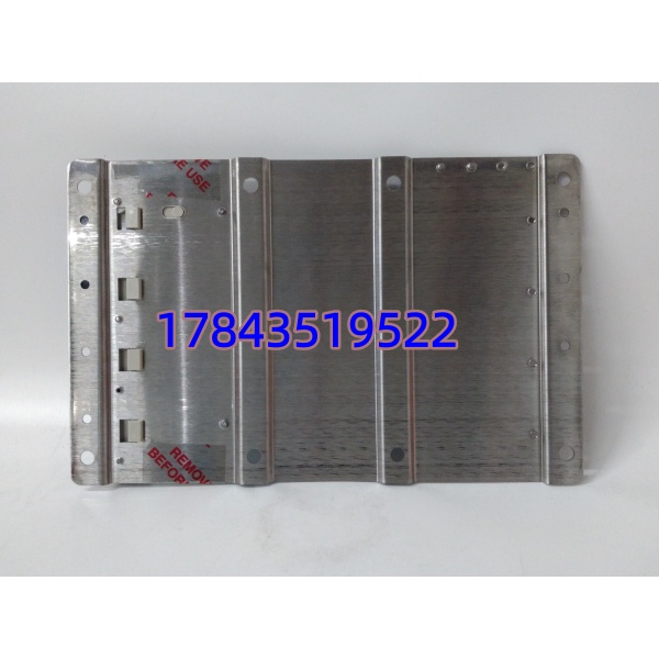 SCHNEIDER 140XBP00400 | 法国原装 4-Slot Backplane 一年质保